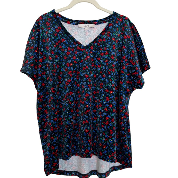 Loft Womens Velour Knit Top Medium Short Sleeve Blue Floral V-Neck - Picture 1 of 5
